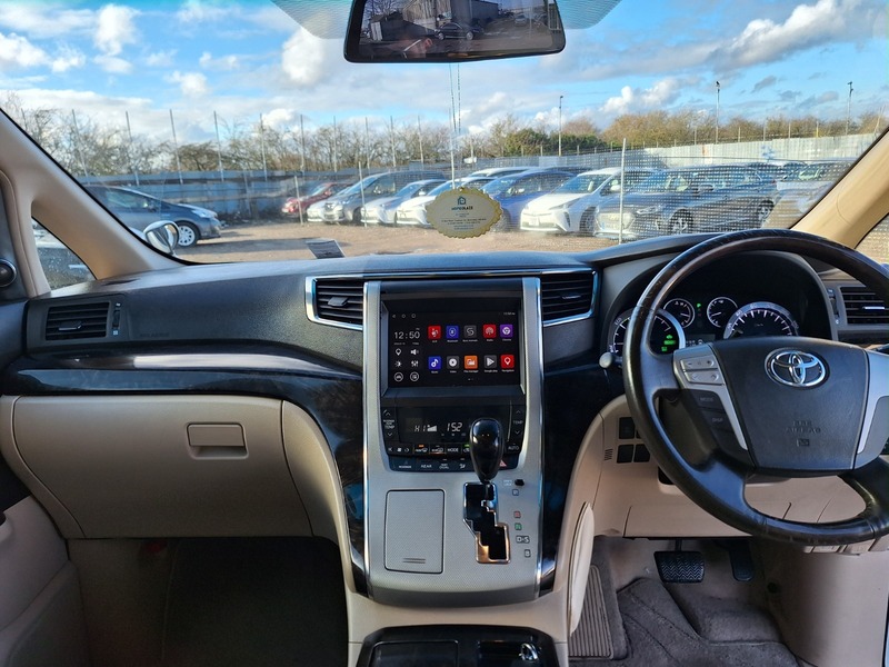 Used Toyota Vellfire 2023 for sale - 77264129: Photo 31