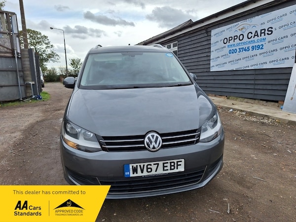Used Volkswagen Sharan 2017 for sale - 76173510: Photo 2