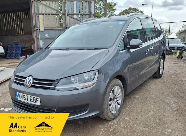 Used Volkswagen Sharan 2017 for sale - 76173510: Photo 3