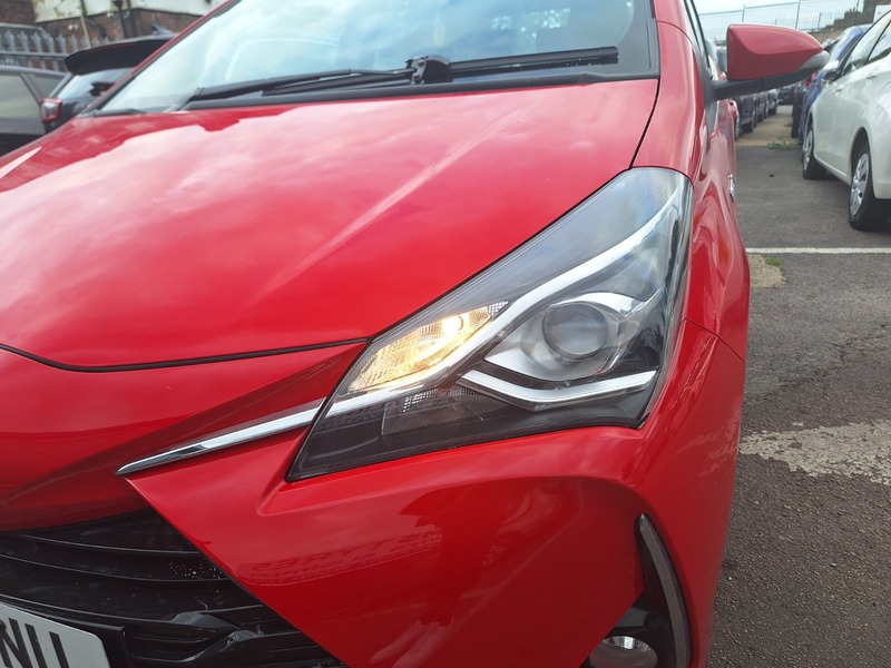 Used Toyota Yaris 2019 for sale - 76611429: Photo 12