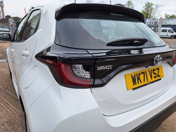 Used Toyota Yaris 2021 for sale - 74405165: Photo 14