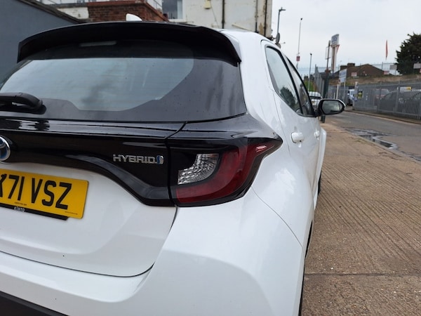 Used Toyota Yaris 2021 for sale - 74405165: Photo 15