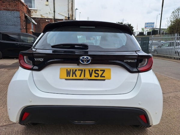 Used Toyota Yaris 2021 for sale - 74405165: Photo 16