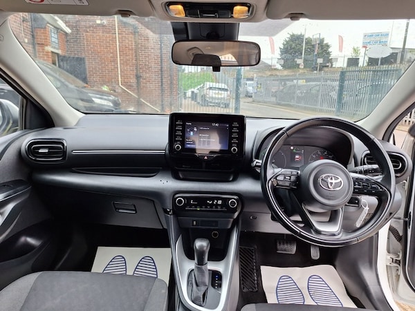 Used Toyota Yaris 2021 for sale - 74405165: Photo 27