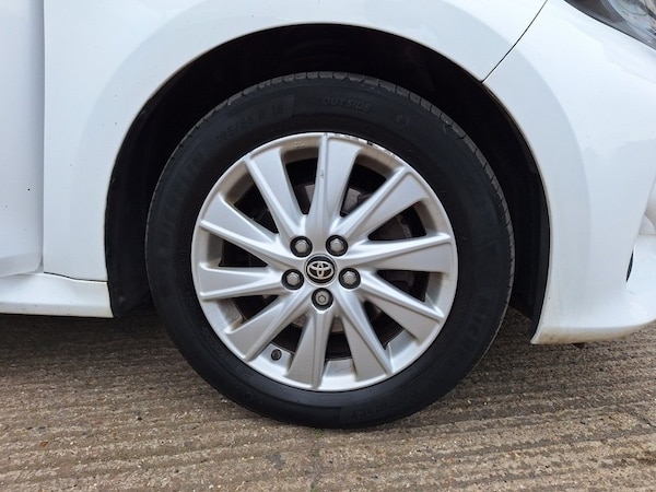 Used Toyota Yaris 2021 for sale - 74405165: Photo 34