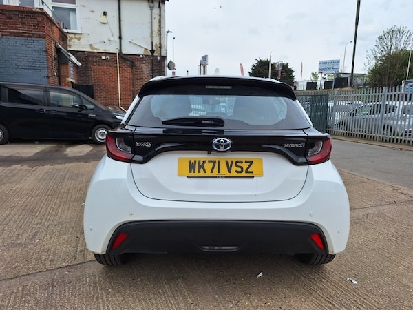 Used Toyota Yaris 2021 for sale - 74405165: Photo 6
