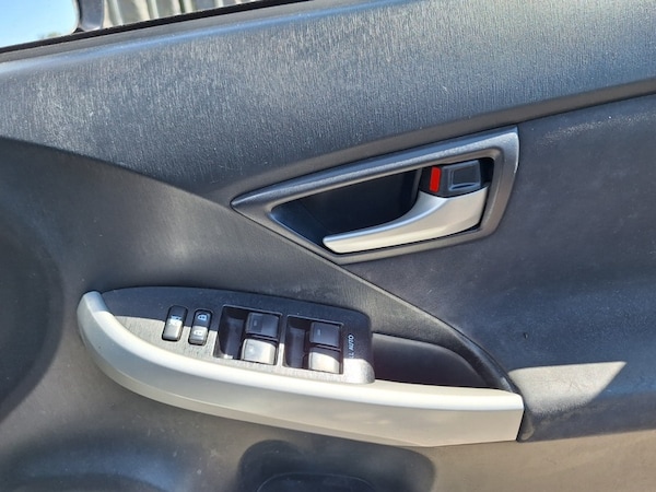 Used Toyota Prius 2018 for sale - 75236582: Photo 16