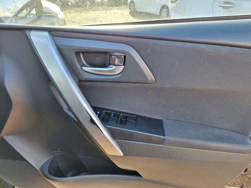 Used Toyota Auris 2014 for sale - 76643094: Photo 16