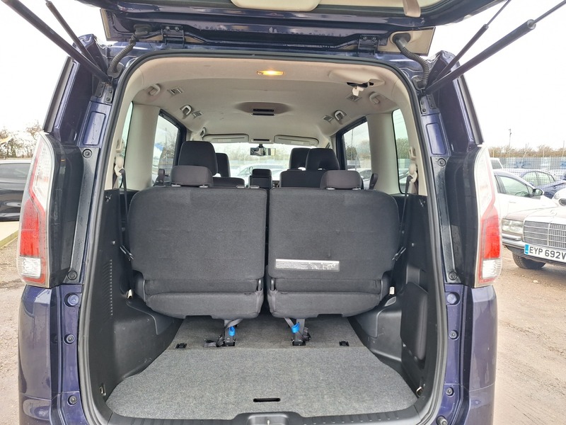 Used Nissan Serena 2025 for sale - 77288777: Photo 15