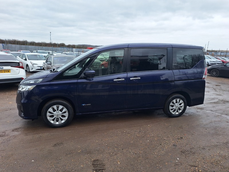 Used Nissan Serena 2025 for sale - 77288777: Photo 4