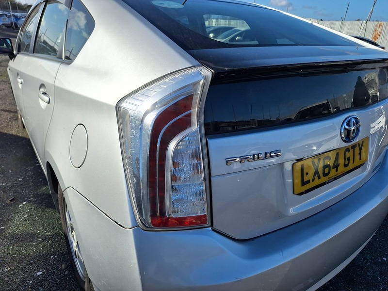 Used Toyota Prius 2020 for sale - 76643133: Photo 14