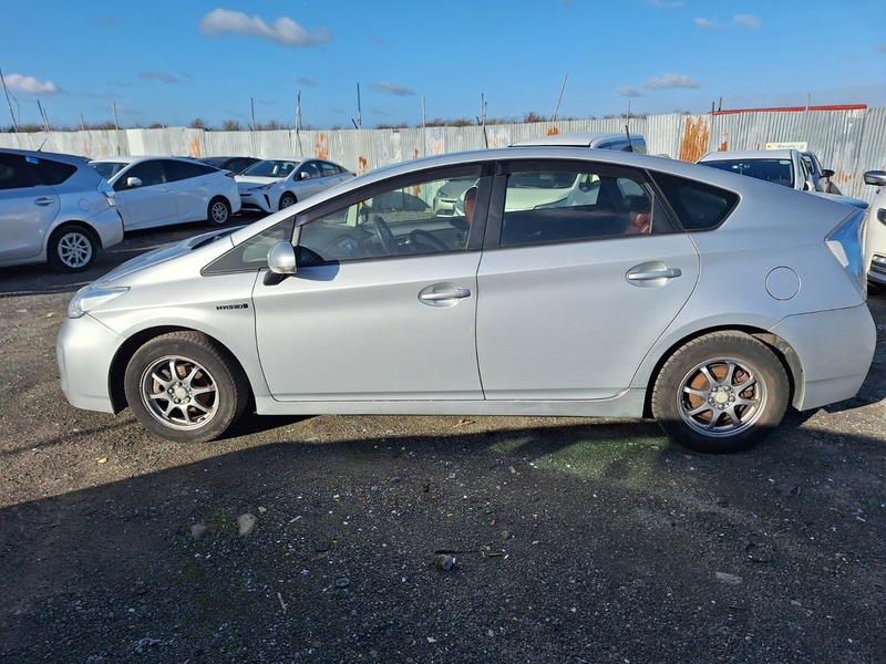 Used Toyota Prius 2020 for sale - 76643133: Photo 4