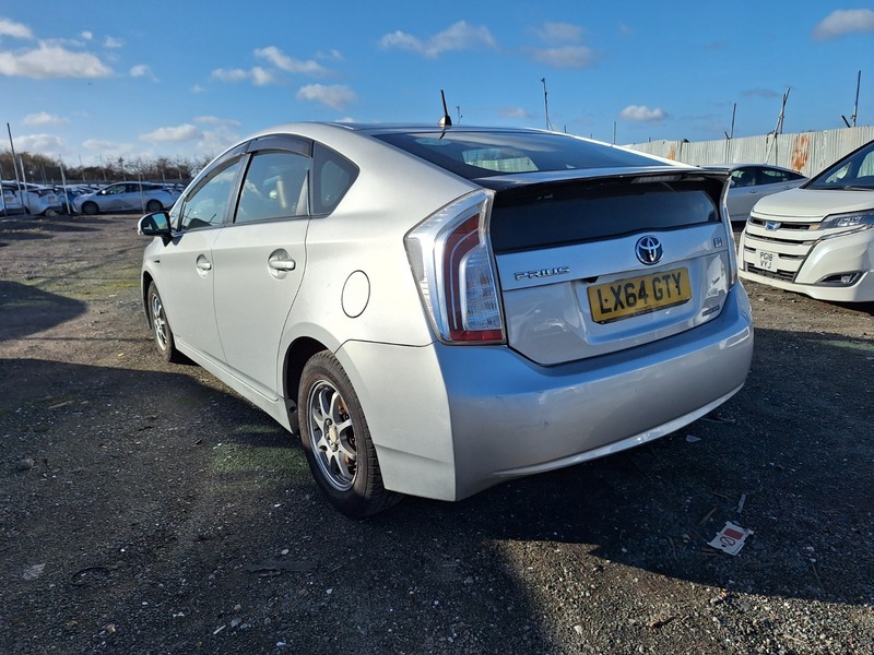 Used Toyota Prius 2020 for sale - 76643133: Photo 5