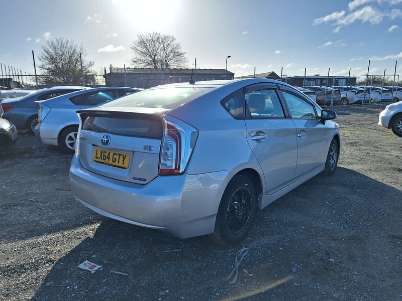 Used Toyota Prius 2020 for sale - 76643133: Photo 7