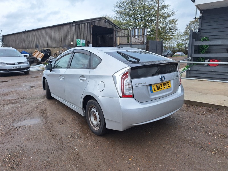 Used Toyota Prius 2018 for sale - 76357134: Photo 5
