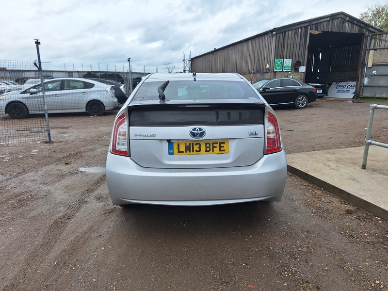 Used Toyota Prius 2018 for sale - 76357134: Photo 6