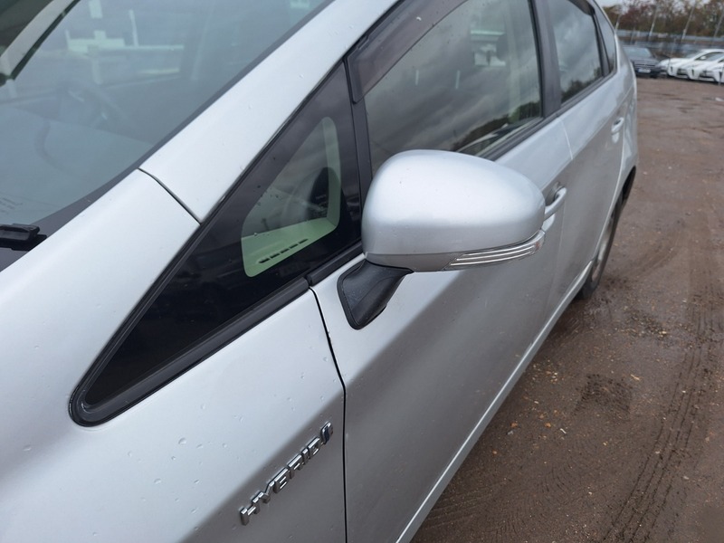 Used Toyota Prius 2018 for sale - 76357134: Photo 9