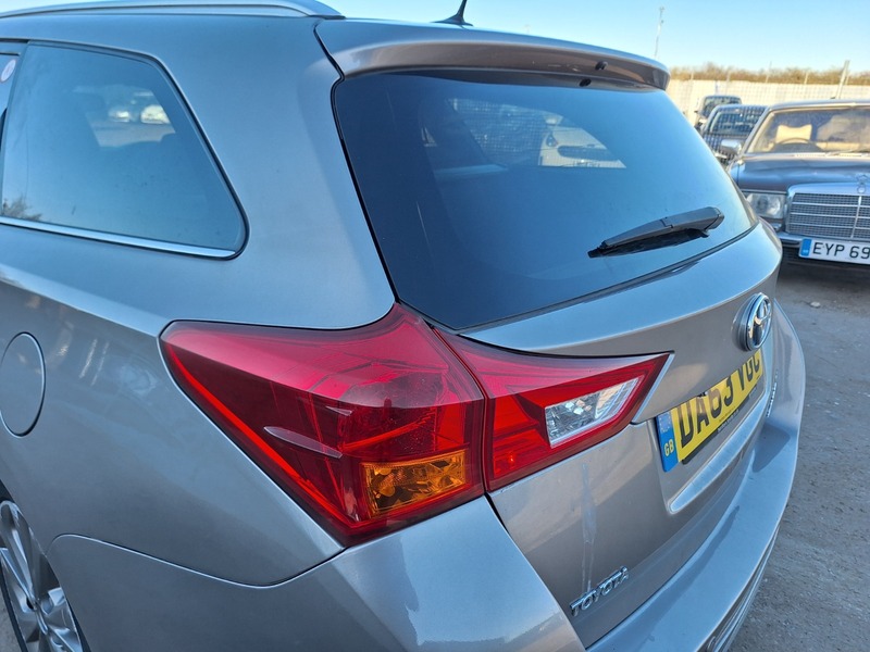 Used Toyota Auris 2014 for sale - 77096809: Photo 12