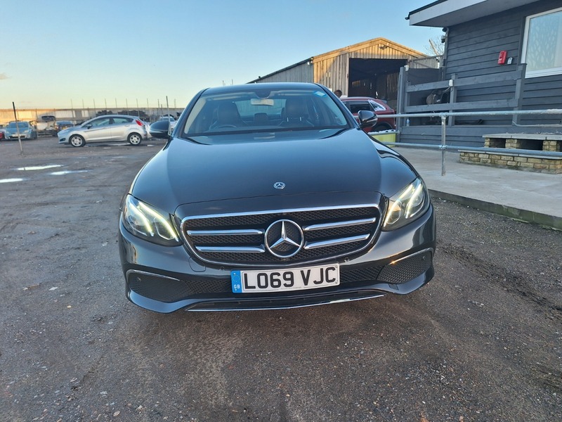 Used Mercedes-Benz E Class 2019 for sale - 77020517: Photo 2