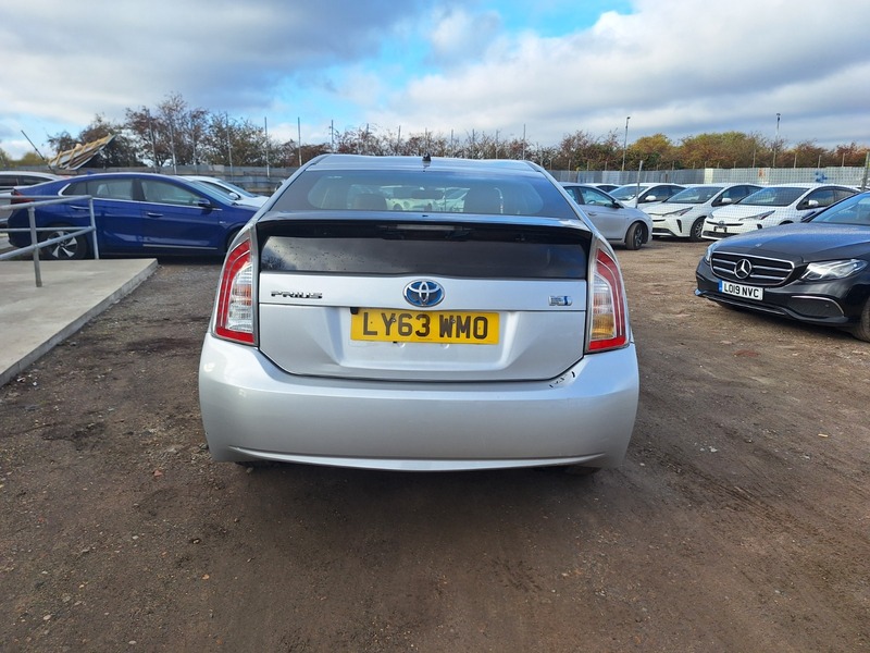 Used Toyota Prius 2019 for sale - 76520870: Photo 6