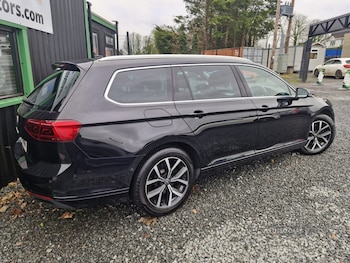 Used Volkswagen Passat 2022 for sale - 76998726: Photo