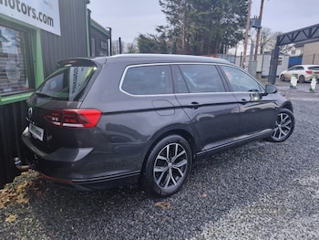 Used Volkswagen Passat 2019 for sale - 76998740: Photo