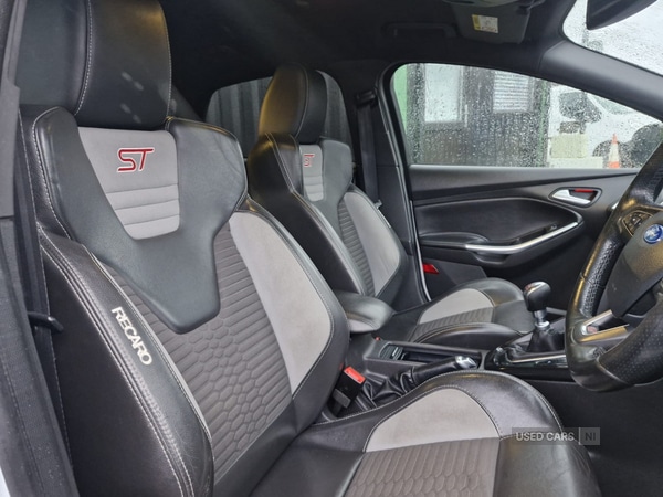 Used Ford Focus 2015 for sale - 77970899: Photo 6