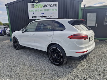 Used Porsche Cayenne 2018 for sale - 79318009: Photo