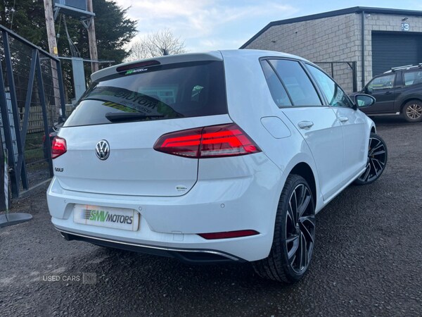 Used Volkswagen Golf 2017 for sale - 74228414: Photo 3