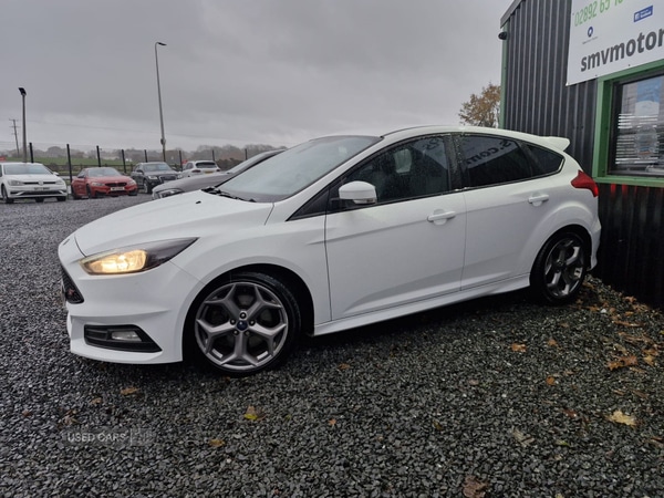 Used Ford Focus 2015 for sale - 76528473: Photo 2