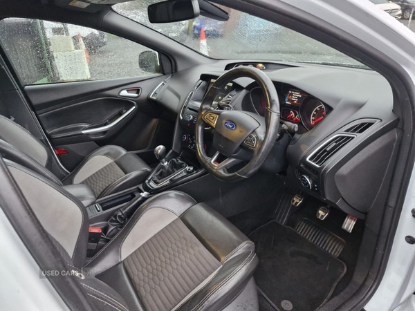 Used Ford Focus 2015 for sale - 76528473: Photo 7