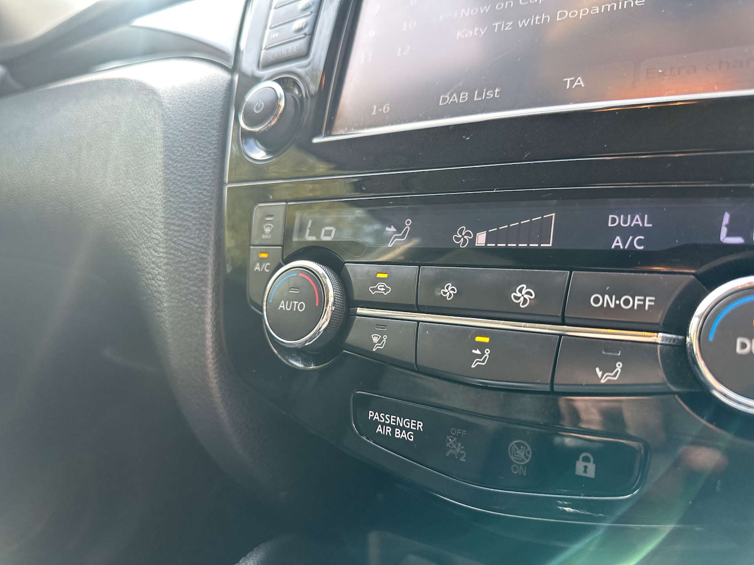 Used Nissan Qashqai 2015 for sale - 76382753: Photo 27