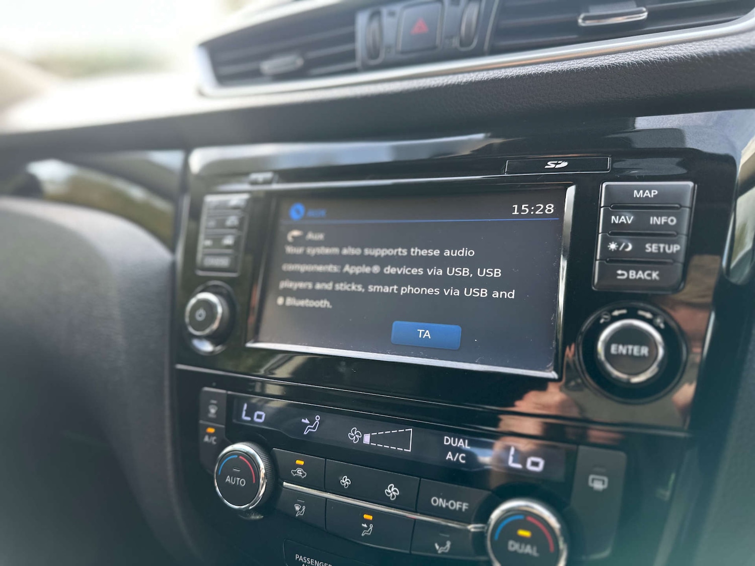 Used Nissan Qashqai 2015 for sale - 76382753: Photo 3