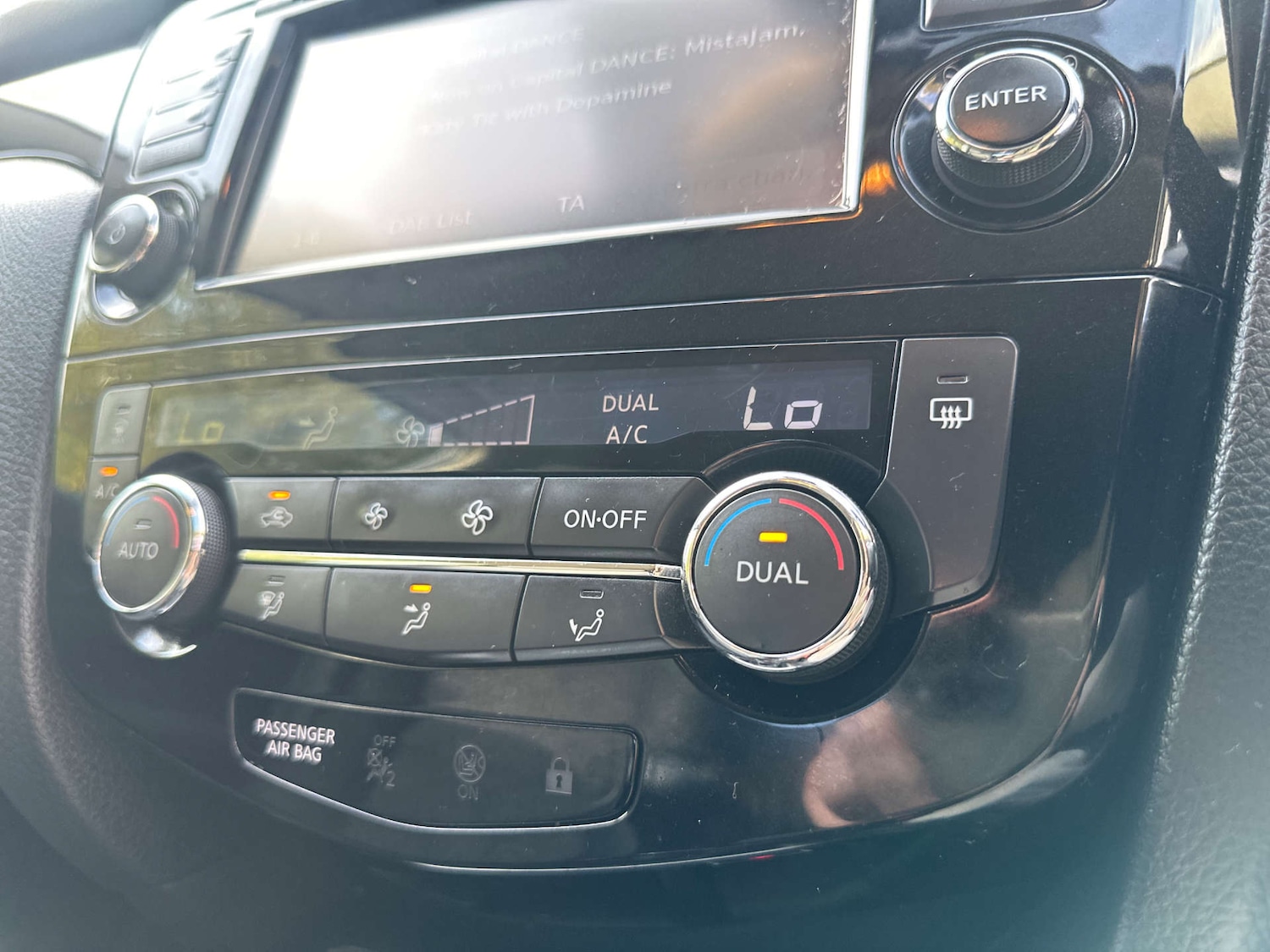 Used Nissan Qashqai 2015 for sale - 76382753: Photo 4