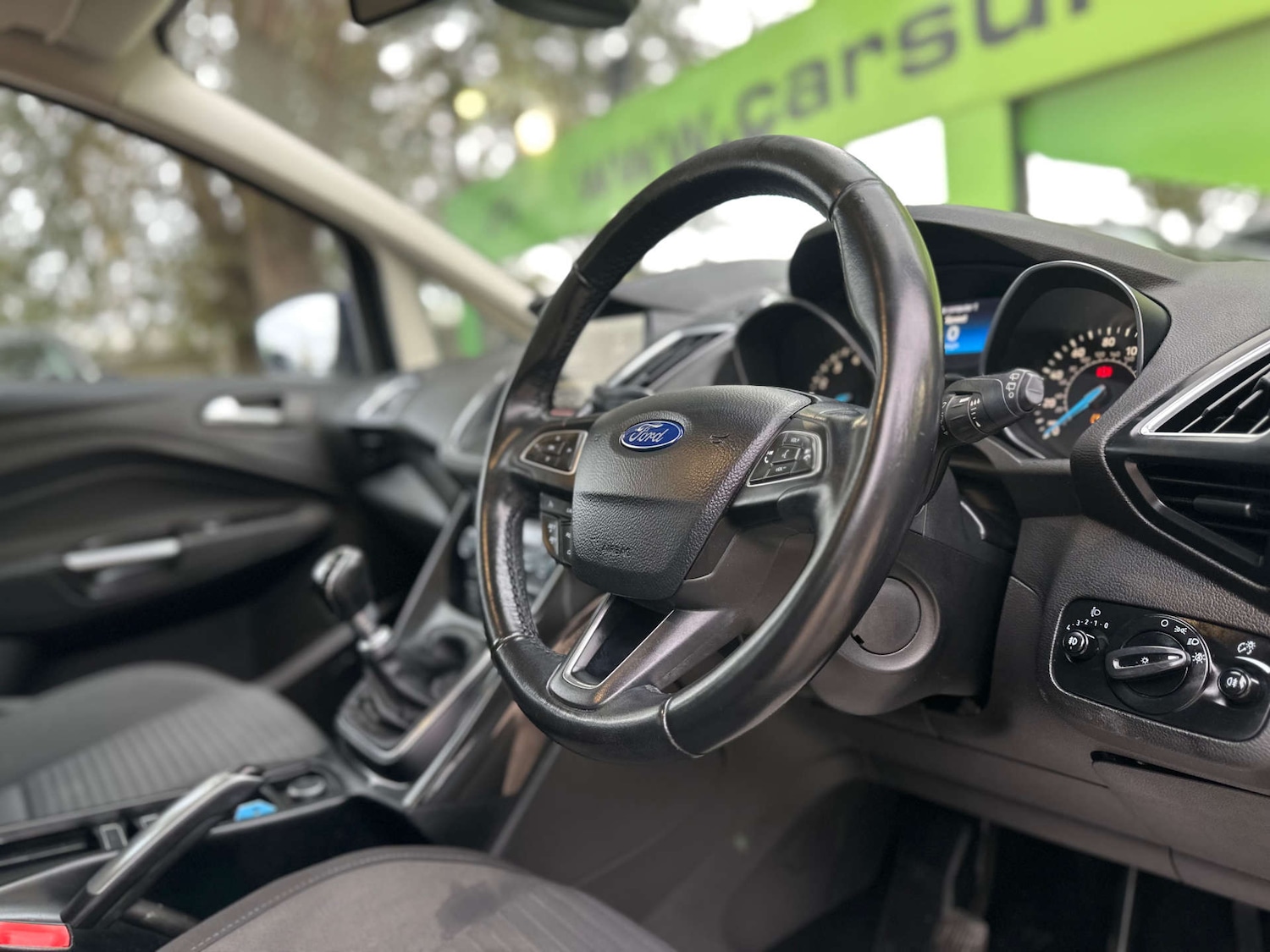 Used Ford C-Max 2015 for sale - 76263539: Photo 2