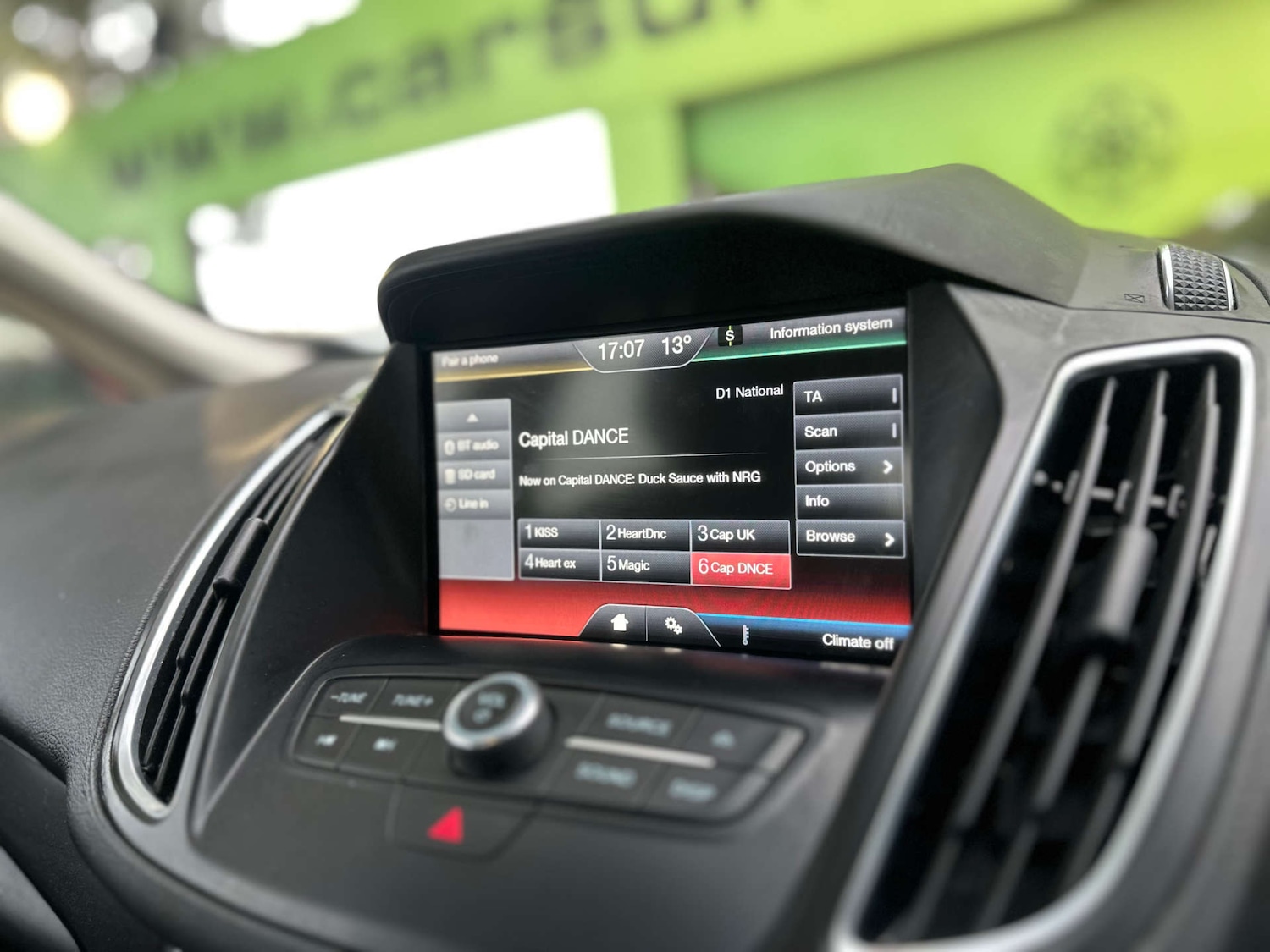 Used Ford C-Max 2015 for sale - 76263539: Photo 21