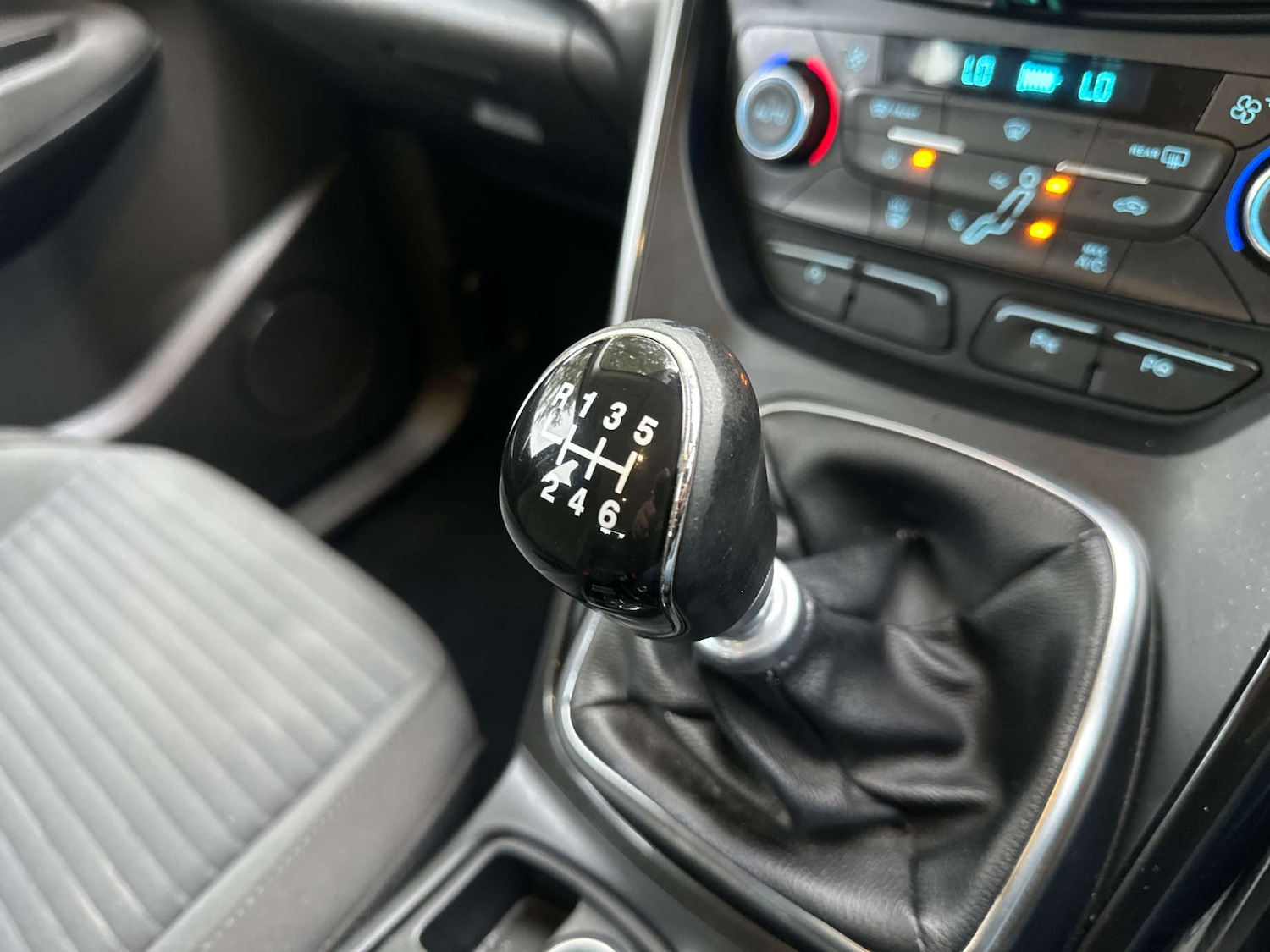 Used Ford C-Max 2015 for sale - 76263539: Photo 22