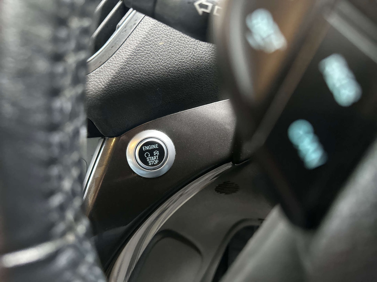 Used Ford C-Max 2015 for sale - 76263539: Photo 25