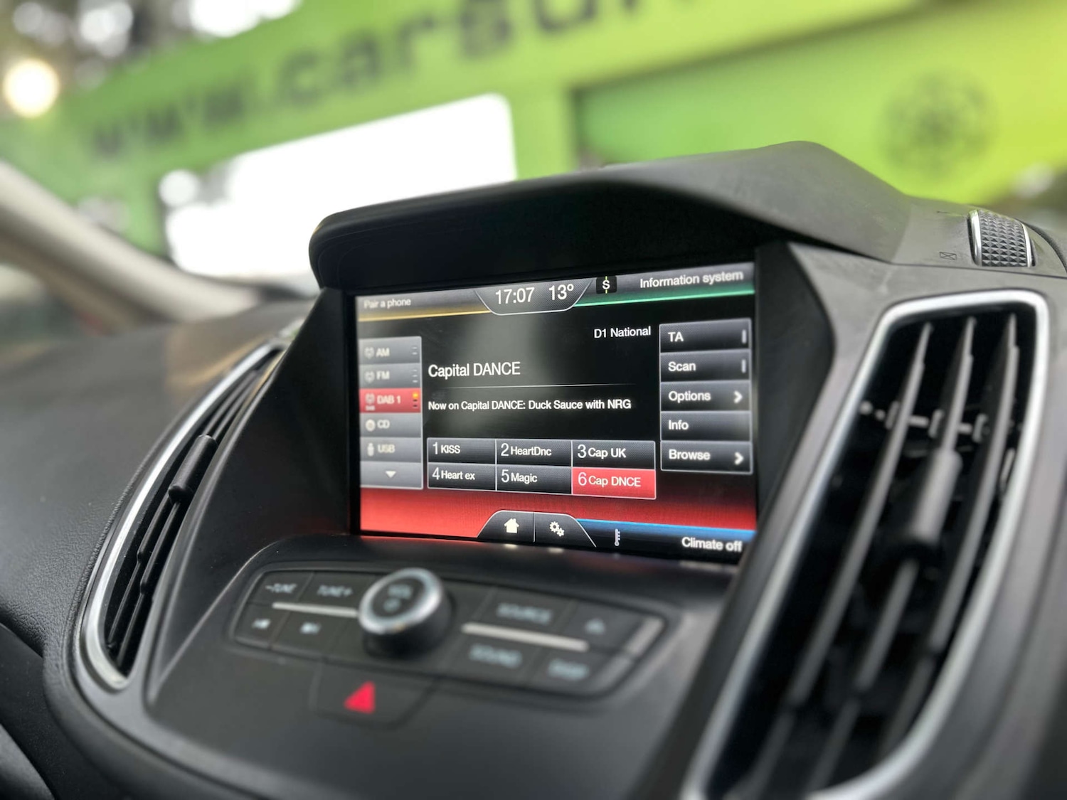 Used Ford C-Max 2015 for sale - 76263539: Photo 3