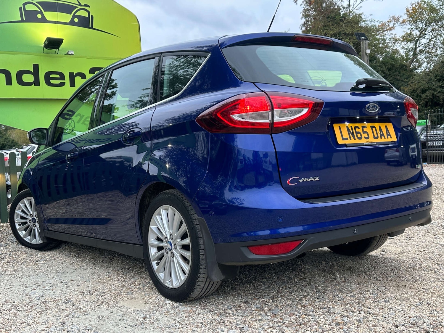 Used Ford C-Max 2015 for sale - 76263539: Photo 5