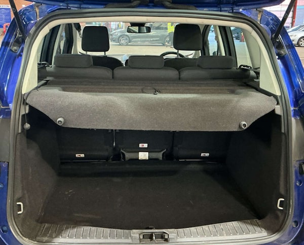 Used Ford C-Max 2015 for sale - 76263539: Photo 6