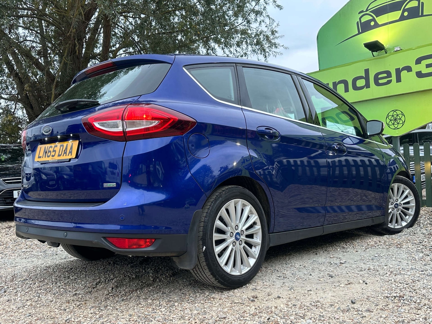 Used Ford C-Max 2015 for sale - 76263539: Photo 8