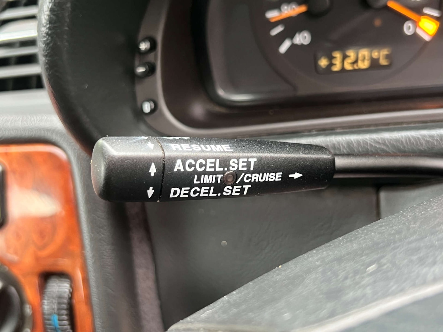 Used Mercedes-Benz CLK 1999 for sale - 77632182: Photo 17