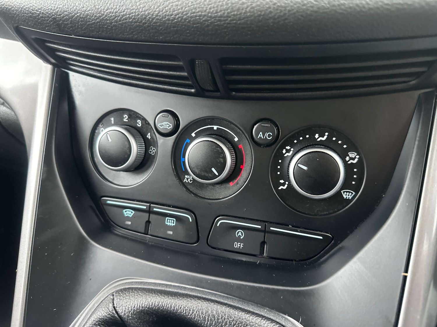 Used Ford Kuga 2015 for sale - 77482416: Photo 23