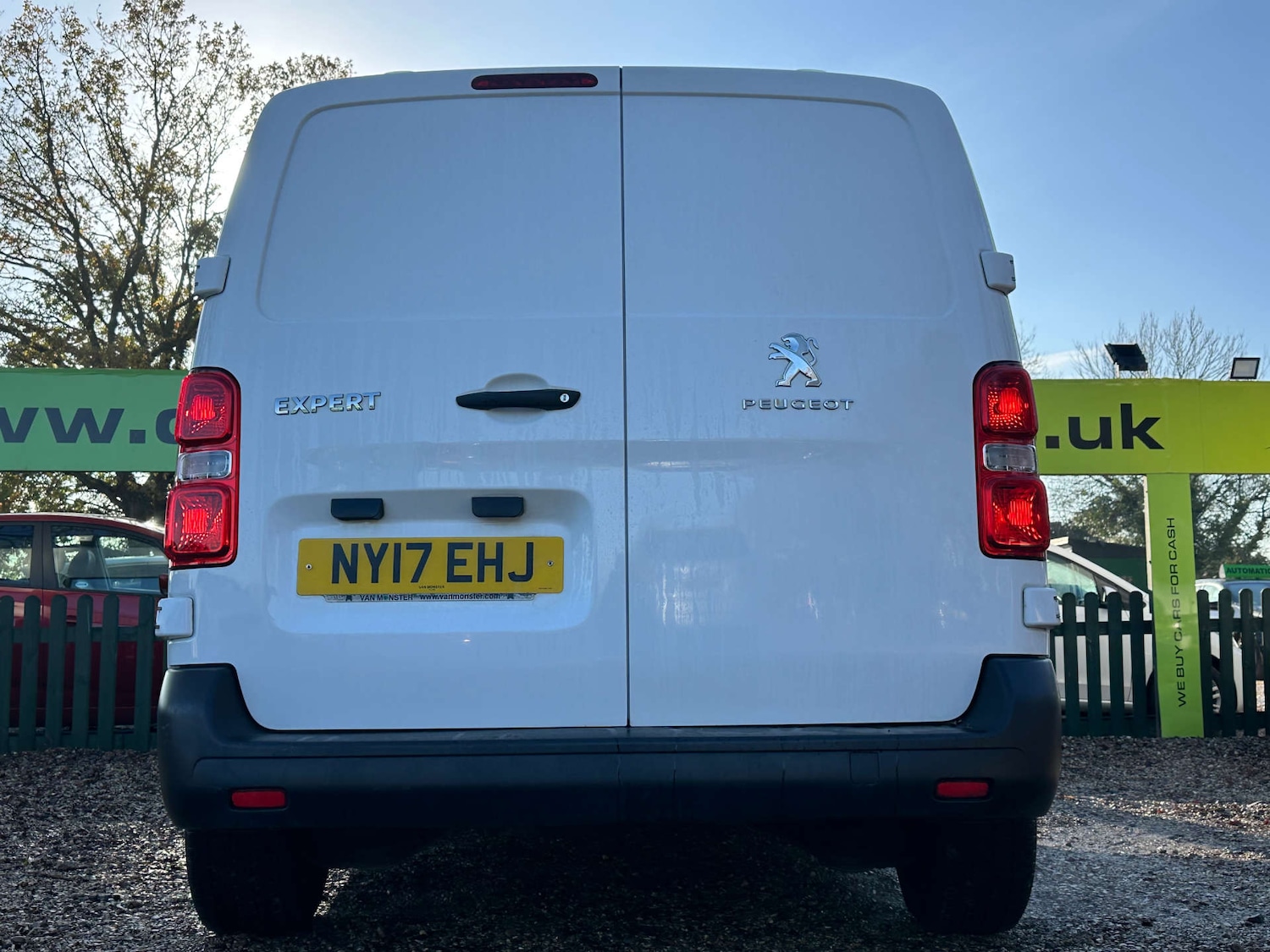 Used Peugeot Expert 2017 for sale - 76757116: Photo 8