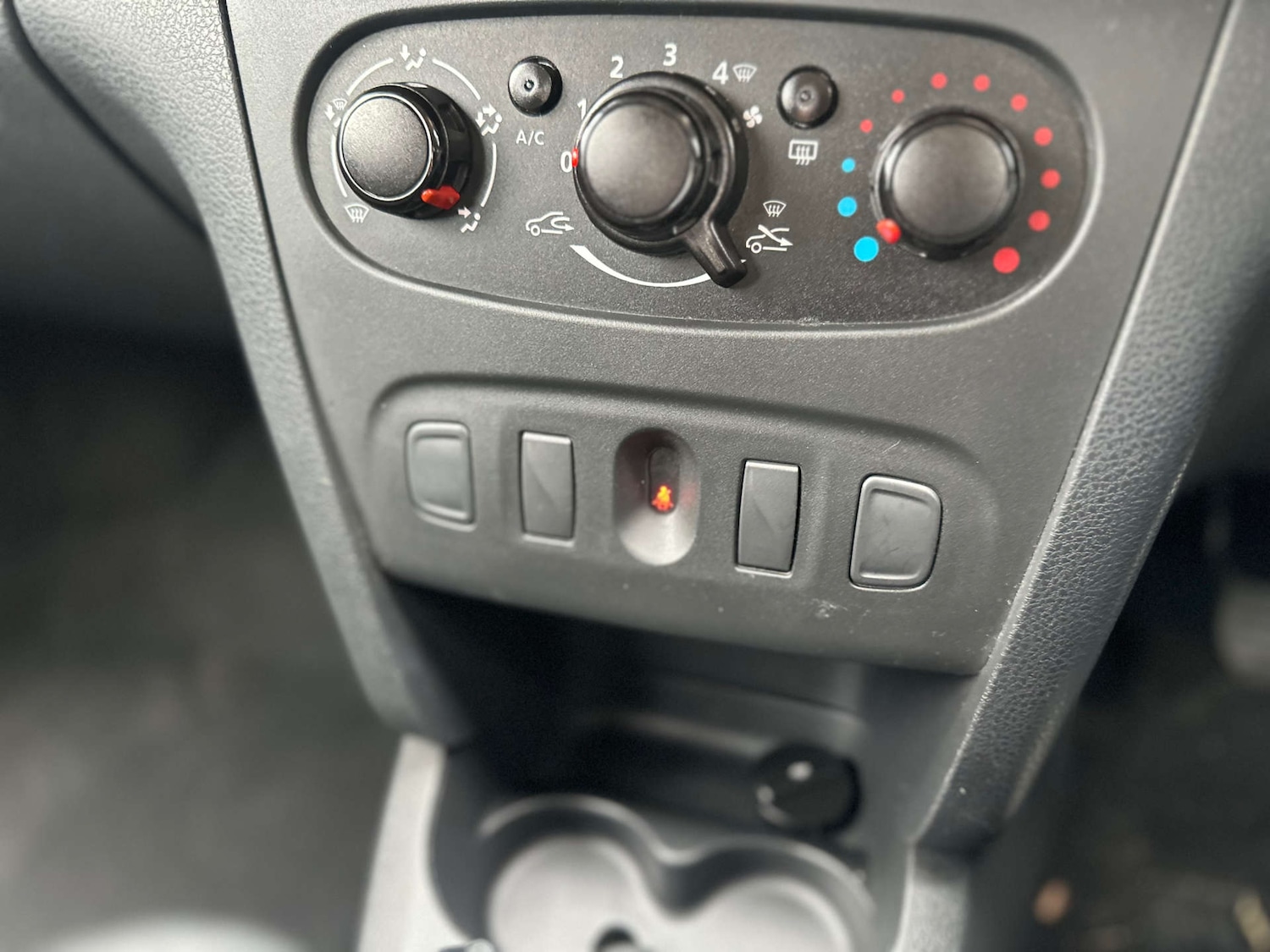 Used Dacia Sandero 2020 for sale - 76520349: Photo 21