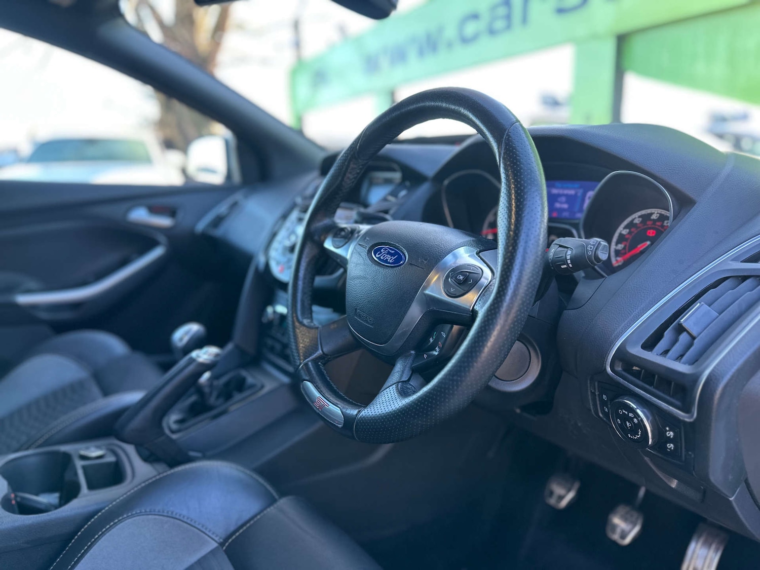 Used Ford Focus 2013 for sale - 77195872: Photo 2