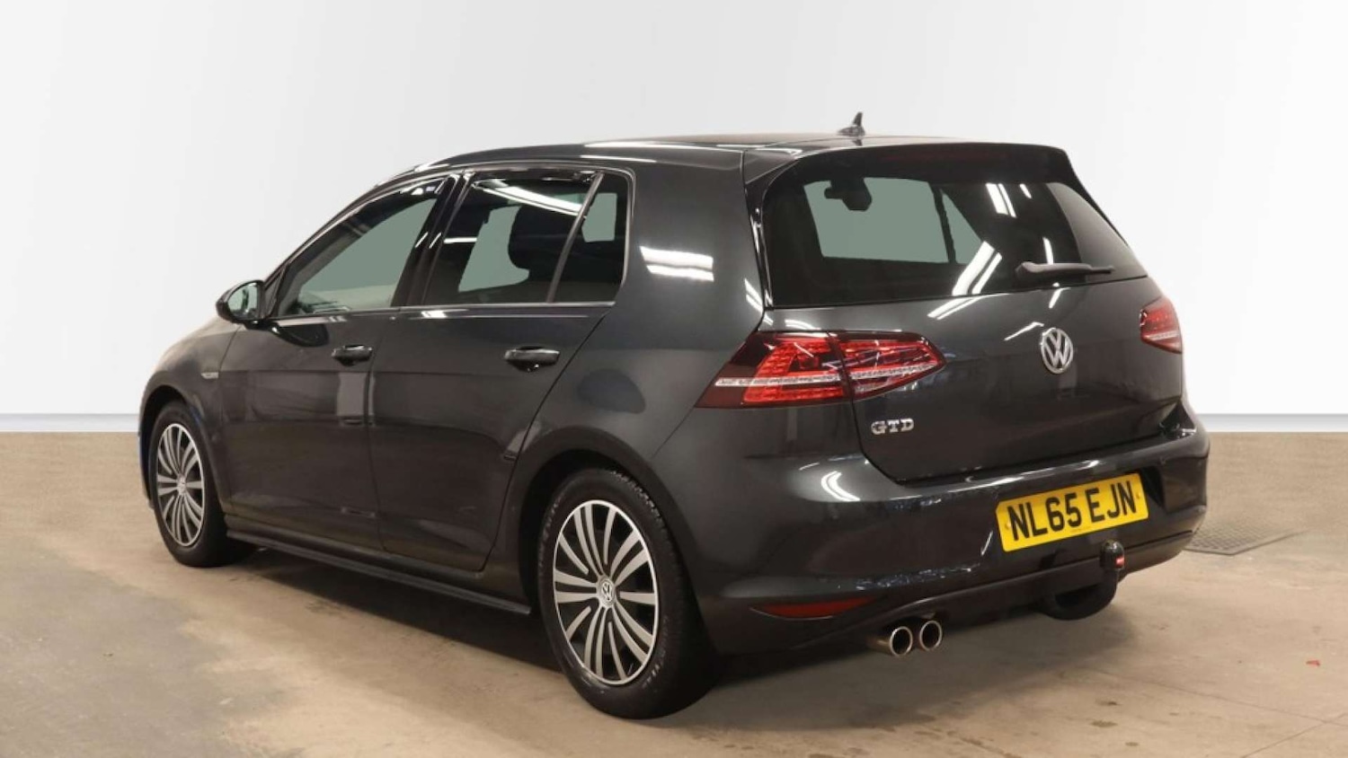 Used Volkswagen Golf 2015 for sale - 77195864: Photo 10