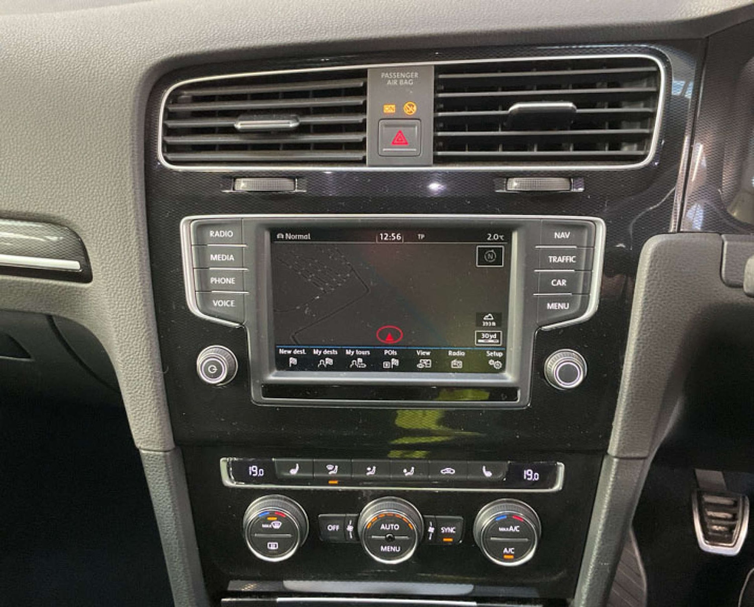 Used Volkswagen Golf 2015 for sale - 77195864: Photo 2