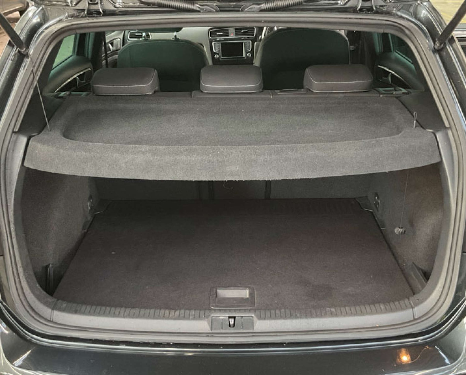 Used Volkswagen Golf 2015 for sale - 77195864: Photo 7